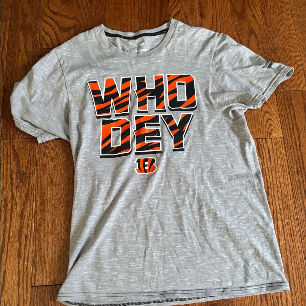 Fanatics Bengals 'WHO DEY' Tee with Orange and Black Graphic